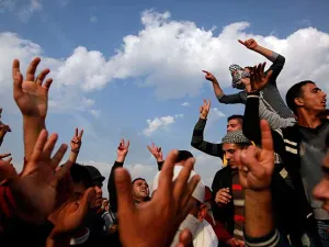تحتجز إسرائيل منذ سنوات 253 جثمانا لشهداء فلسطينيين 
