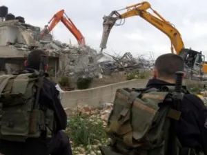 الاحتلال يهدم منزلا فلسطينيا ثانيا خلال ساعات في الضفة
