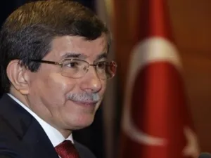  رئيس الوزراء التركي أحمد داود أوغلو