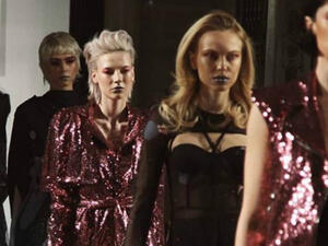 Backstage El Ali counted down the minutes to her first ever showing at LFW. (Source: @deebydalia - Instagram)