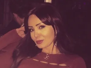 الفنّانة السورية دينا هارون