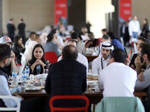 الدوحة تتهم الإمارات أمام محكمة لاهاي ببث "أجواء الخوف" وفصل العائلات
