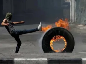 ترتفع حصيلة الشهداء في غزة منذ30 آذار الماضي إلى 153 شهيداً بينهم 18 طفلاً 