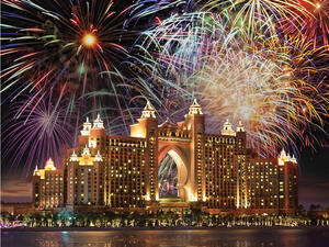 LEDs and comet shows will be displayed from Burj Khalifa, Dubai Opera and various other buildings in Downtown Dubai. (Pursuitist)