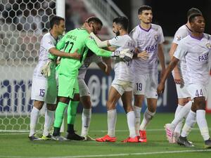 التعادل يحسم المواجهة بين الدحيل والعين