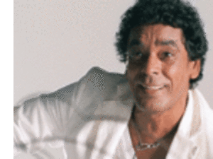 مسلسل محمد منير (المغني) بدلا من (المغني ضمير وطن) 