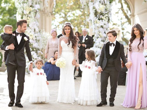 دانييلا سمعان تتألق بفستان ساحر من Rosa Clara في حفل زفافها (instagram.com/daniellasemaan/)