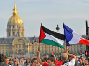 دان رئيس البلدية الذي منعته السلطات الاسرائيلية من الدخول على الحدود