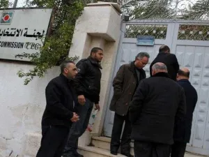 وفد من "لجنة الانتخابات المركزية" يصل إلى غزة للتحضير للانتخابات المحلية