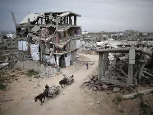 Israel's blockade on the strip caused a 50 percent decrease of Gaza's GDP, the World Bank said. (AFP/Thomas Coex)