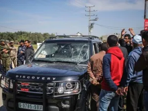 عبوة جانبية انفجرت في موكب الحمد الله لدى وصوله إلى قطاع غزة