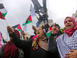 من الاحتجاجات ضد قرار ترامب في قطاع غزة