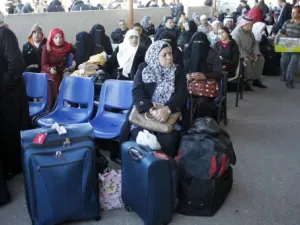 فتح معبر رفح البري بين شبه جزيرة سيناء وقطاع غزة 3 أيام