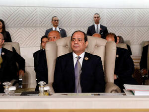  الرئيس المصري عبد الفتاح السيسي خلال مشاركته في القمة العربية بتونس