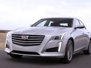 التحديثات في الشكل الخارجي كانت بسيطة للغاية، فهي انحصرت في إضافة شبك أمامي جديد مشابه لشبك CT6، و صدام خلفي جديد مع مخارج طولية لنظام العادم