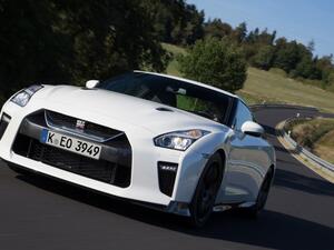 كشفت نيسان عن نسخة الحلبات الخاصة من GT-R المحدّثة تحت اسم Track Edition 