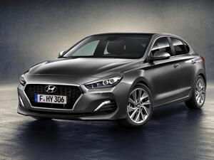 هيونداي تكشف عن i30 Fastback الأولى في فئتها