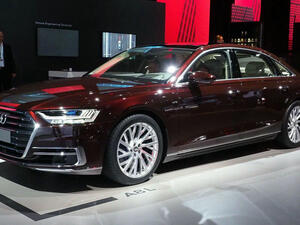 أودي تكسر التقاليد من خلال الجيل الرابع من A8