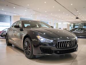 نسخة خاصة من سيارة مازيراتي غيبلي ريبلي في دبي