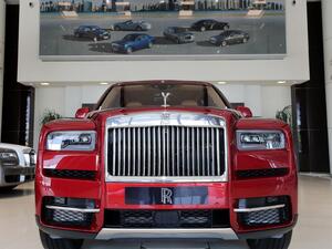 رولز رويس كولينان الجديدة في أبوظبي