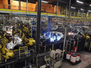 تملك «سابك» استراتيجية طموحة لتطوير حلول وتطبيقات مبتكرة لتوفير العناصر الضرورية لتعزيز علاقة ناجحة مع شركائها العالميين، بهدف أن تكون المملكة مركزا جديدا لسوق السيارات في الشرق الأوسط، وفي أفريقيا، وفي جنوب آسيا