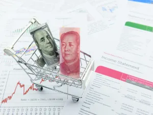 حرب العملات هي كلمة السر حاليا في عديد من الأروقة الاقتصادية