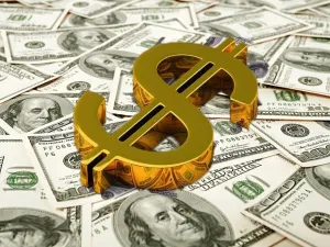 انخفض الذهب في العقود الأمريكية الآجلة 0.5 بالمئة إلى 1285.90 دولار