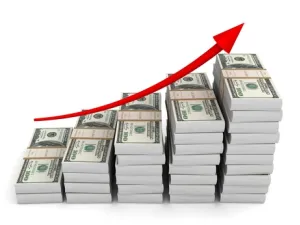 الدولار يحلق لأعلى مستوى في 3 أسابيع بعد تصريحات مسؤول وبيانات الوظائف