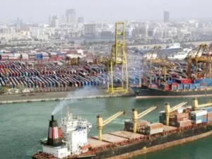 جاءت الإمارات كذلك في المركز الرابع على مستوى دول غرب آسيا من حيث حجم تصدير الاستثمارات الخارجية المباشرة في 2012