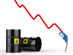 تراجعت أسعار التعاقدات الآجلة لخام برنت 17 سنتاً عن آخر إغلاق له إلى 51.61 دولار للبرميل