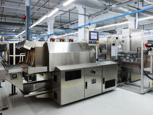 معدلات نمو القطاع الصناعي ظلت في اتجاه تصاعدي طوال هذه الفترة، حيث بلغ متوسط النمو السنوي لإجمالي الناتج الحقيقي للصناعات التحويلية خلال هذه الفترة نحو 6 في المائة