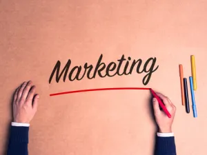 إحدى الطرق المهمة للترويج، هي إنشاء شبكة معارف جيدة لنفسك في المنطقة المستهدفة التي تخطط لتنمية حياتك المهنية فيها