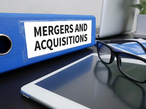 استحوذت دولة الإمارات العربية المتحدة على الحصة الأكبر من حيث إقبال المستثمرين الدوليين عليها في النصف الأول من عام 2016