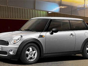 قالت الشركة إن الوسادة الهوائية للراكب الأمامي قد لا تعمل بسبب خلل في جهاز الاستشعار، وسيتم تغييره