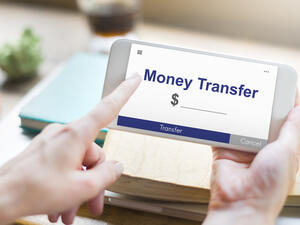 بلغت قيمة تحويلات الوافدين خلال شهر تشرين الأول (أكتوبر) نحو 12.82 مليار ريال مقارنة بـ 10.85 مليار ريال خلال شهر أيلول (سبتمبر) من العام الجاري 2016