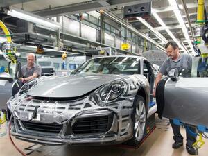 بورش تكافئ موظفيها بأكثر من 44 ألف ريال