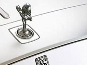 الإمارات هي الدولة الثانية على المستوى العالمي من حيث الإقبال على شراء سيارات Rolls-Royce الفارهة