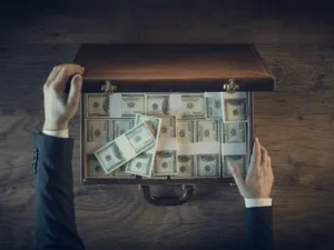 الثراء يمكن أن تحققه في أي وقت