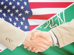 الولايات المتحدة على وشك استكمال سلسلة من صفقات الأسلحة للسعودية تزيد قيمتها عن 100 مليار دولار 