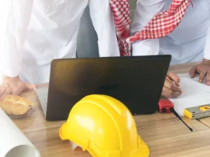 السعودية تعفي المقاولين المتعاقدين على مشاريع حكومية من دفع رسوم العمالة الوافدة