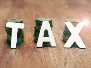 تطبيق الضريبة في هذا التوقيت خاصة خلال شهر رمضان أتاح فرصة مناسبة لأصحاب المحال والمراكز التجارية لتقييم مستوى إقبال المواطنين والمقيمين على شراء هذه السلع 