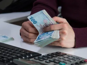 تركيا تزيد ضريبة الاستهلاك على الوقود