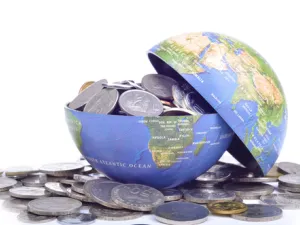 الصين شكلت تريليوني دولار من الزيادة حيث يبلغ دينها الآن نحو 33 تريليون دولار بقيادة اقتراض الأسر وأيضا اقتراض الشركات