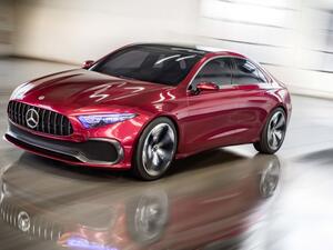 عائلة السيارات الصغيرة سوف تتوسع، وسوف تنتج AMG فئتين من كل سيارة كما هو الحال مع بقية سيارات مرسيدس التي تأتي بفئة 43 ذات محرك 3.0 لتر 6 سلندر أو فئة 63 بمحرك 4.0 لتر V8