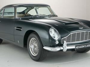 أستون مارتن DB5