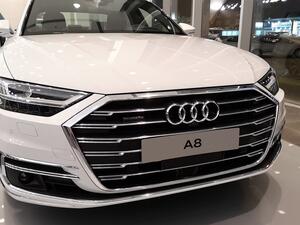 أودي A8