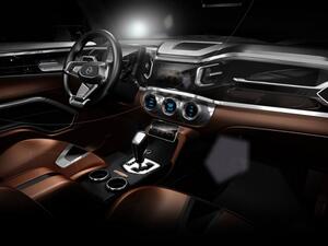 أول نظام زجاجي يعمل باللمس للسيارات