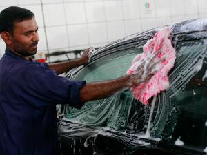 أغلبية السكان (80 في المائة) يفضلون أن يغسلوا سياراتهم لدى مراكز مختصة وبشكل احترافي