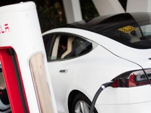 العام 2016 كان عاماً رائعاً بالنسبة للسيارات الهجينة والكهربائية والتي زادت مبيعاتها مقارنة بالعام 2015 بنسبة 72%