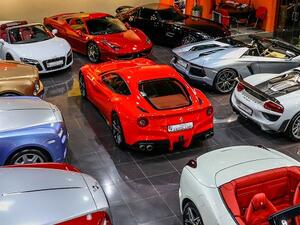 تأثر سوق السيارات الرياضية الفاخرة في الإمارات والخليج بانخفاض أسعار النفط وتخفيضات الميزانية الحكومية